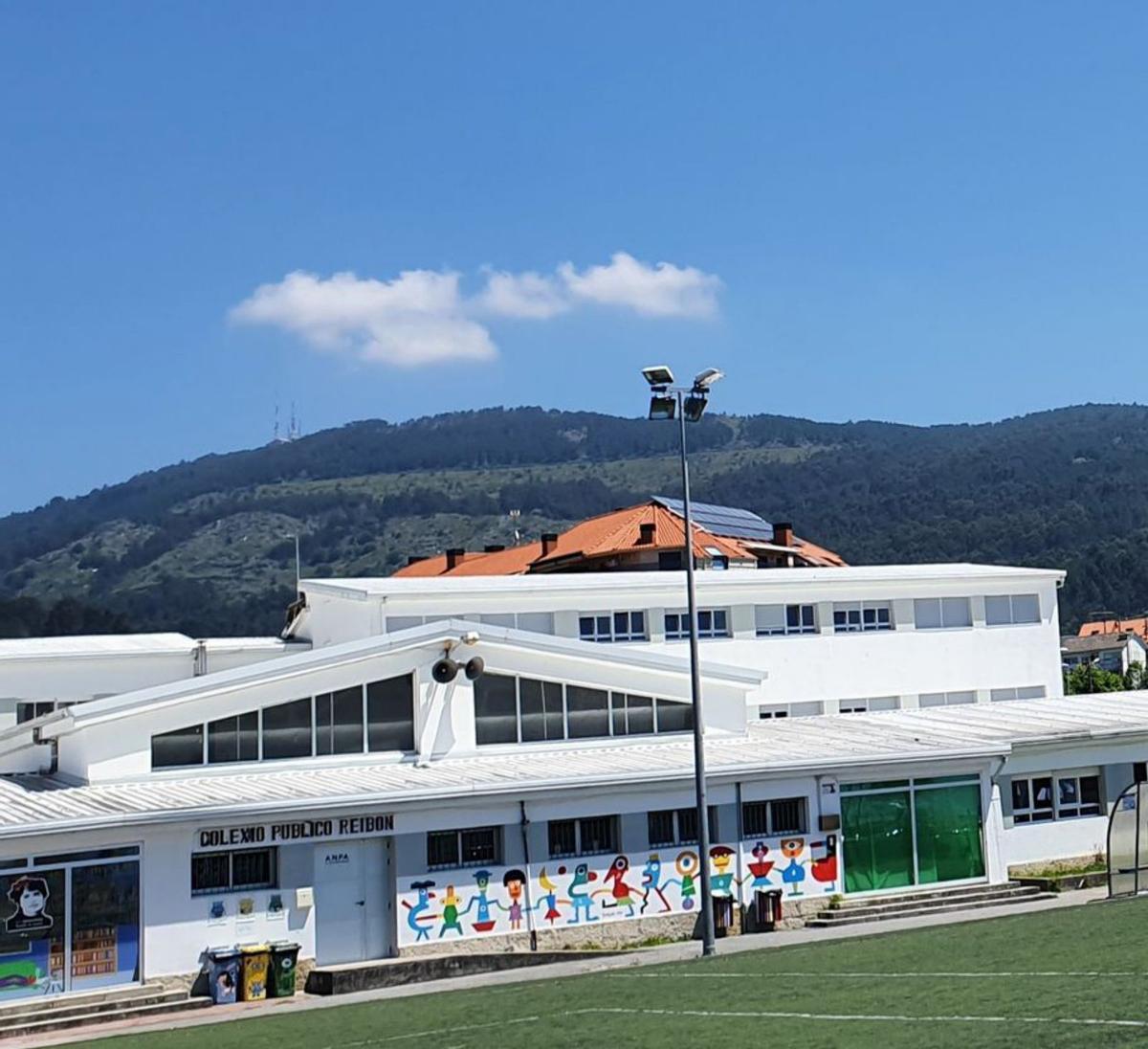 La fachada del CEIP Reibón. | FdV