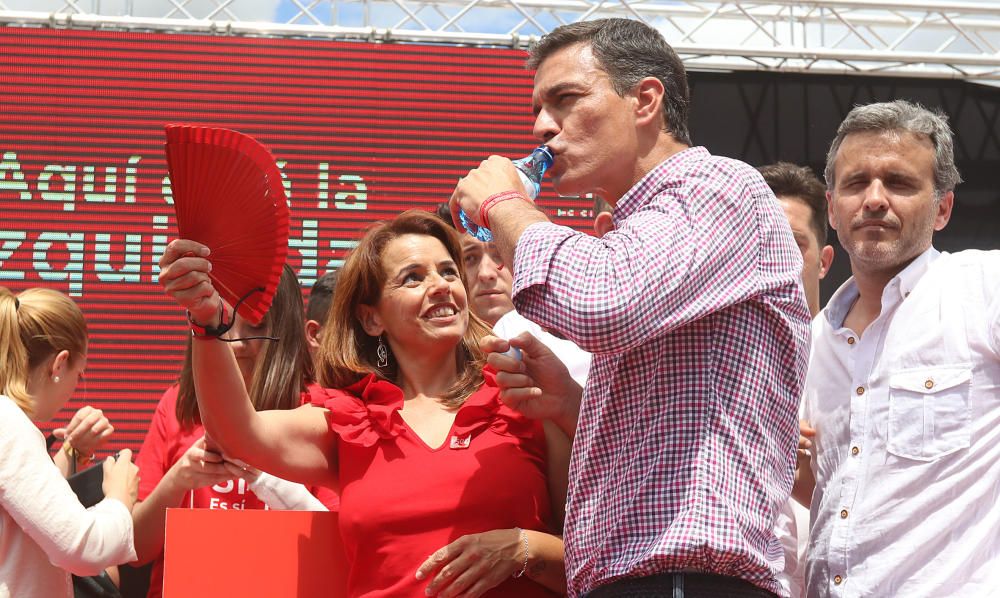 Pedro Sánchez, con los militantes en Cártama