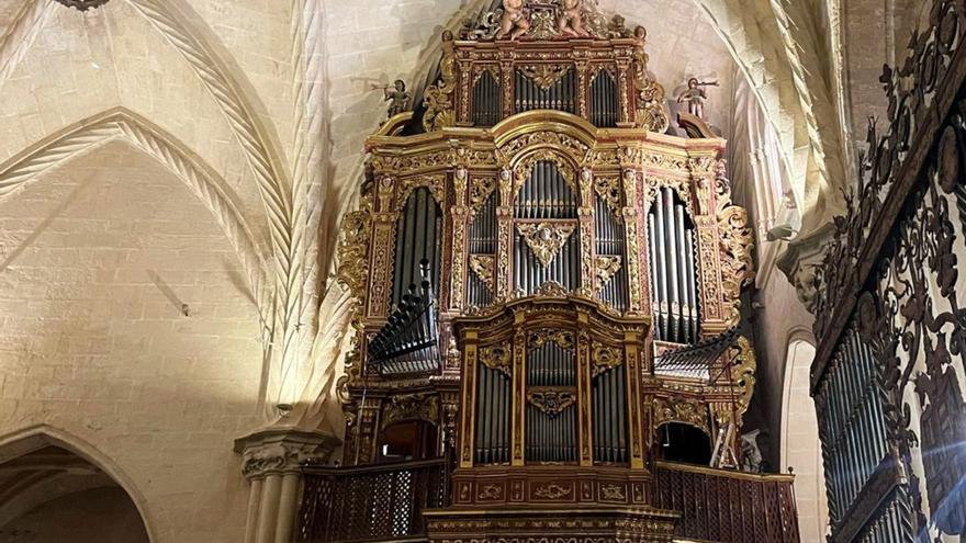 El órgano restaurado vuelve a llenar de música la Santa Iglesia Catedral de Orihuela