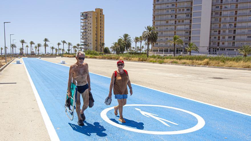 Los vecinos del PAU 5 ya pueden acceder a la playa de San Juan a través del nuevo paso peatonal