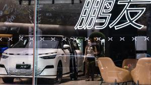 La CE seguirá aplicando los aranceles a la importación de vehículos eléctricos desde China