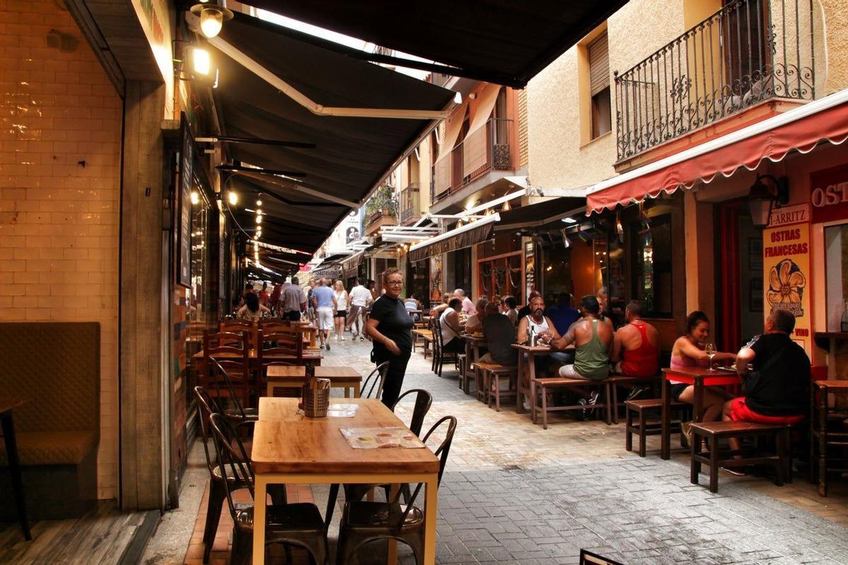 Callejón de los vascos de Benidorm