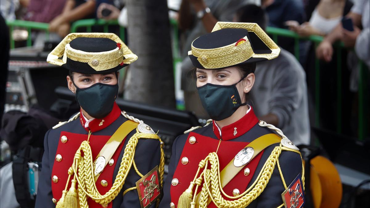 Parada militar y desfile de la Guardia Civil en Córdoba