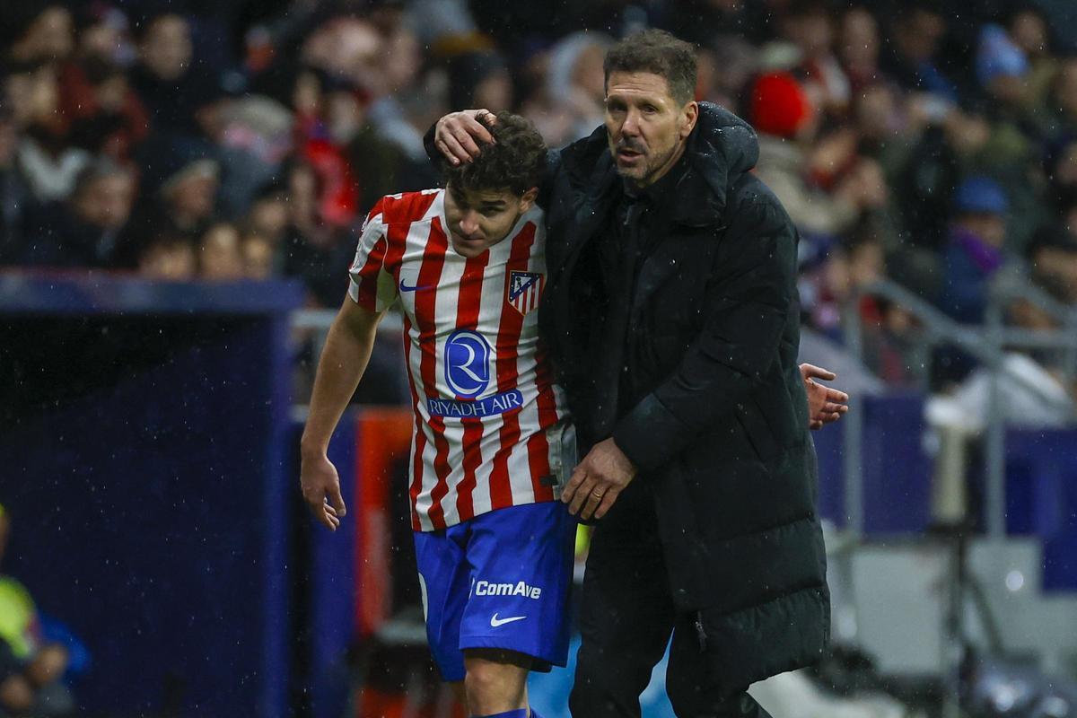 Simeone: “Julián está volviendo a estar en el lugar que siempre estuvo”