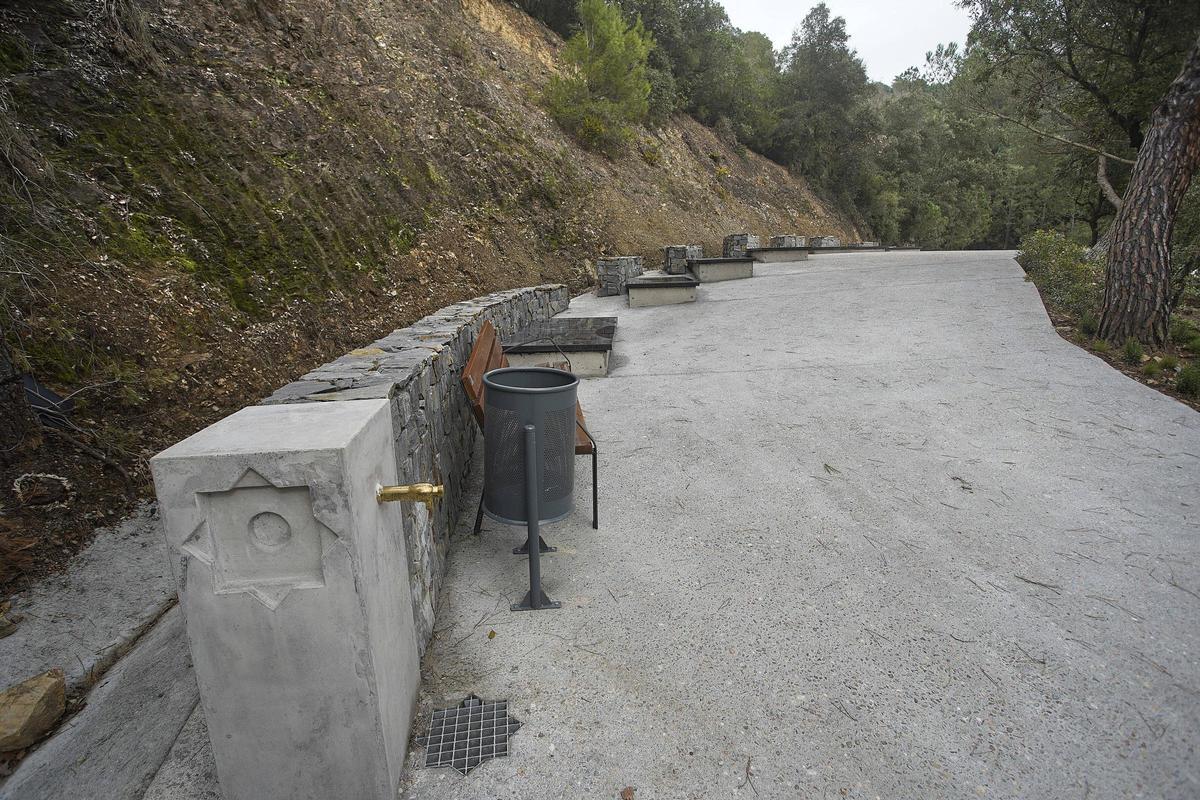 L'espai del Cementiri Nou amb les tombes islàmiques.