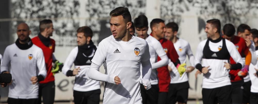 Las imágenes del entrenamiento del Valencia de este sábado