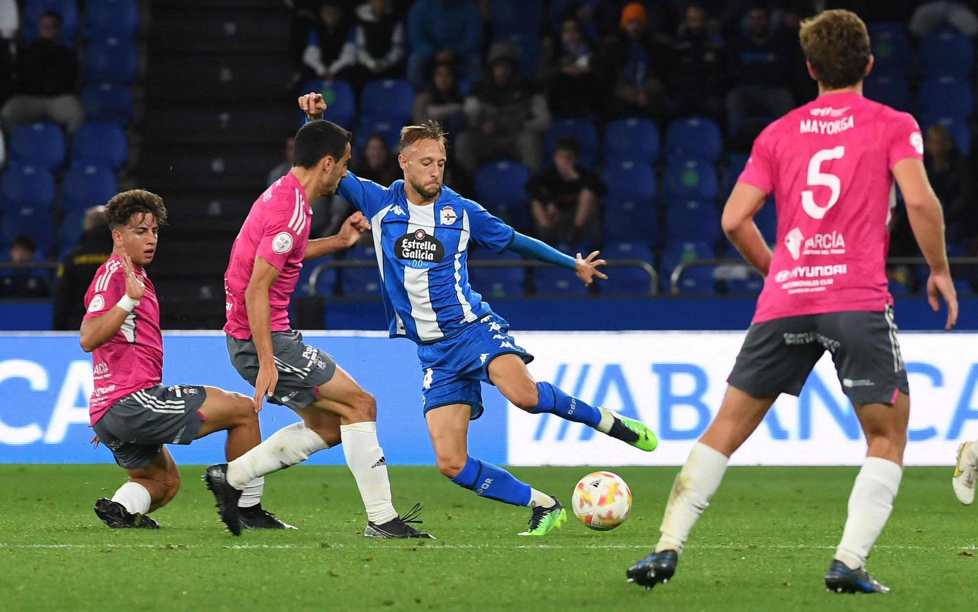 El Dépor se impone en Riazor al colista Talavera (3-2)