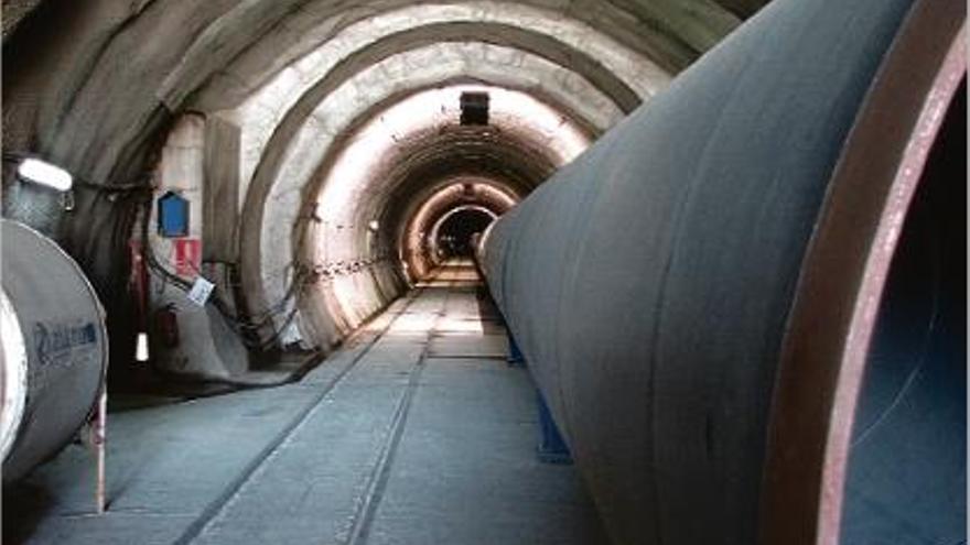 Túnel i canonada de connexió de les xarxes d&#039;aigües del Ter i el Llobregat, a Collserola, en imatge d&#039;arxiu.