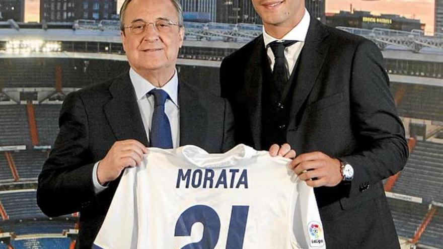 Álvaro Morata, presentat amb el dorsal 21 per Florentino Pérez