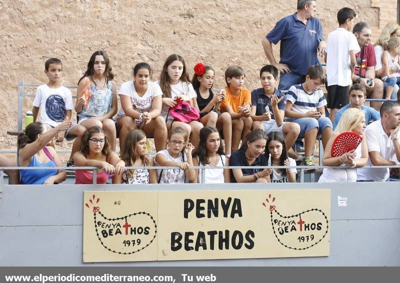 Vila-real disfruta de los toros y el concurso 'Creilla de l'infern'