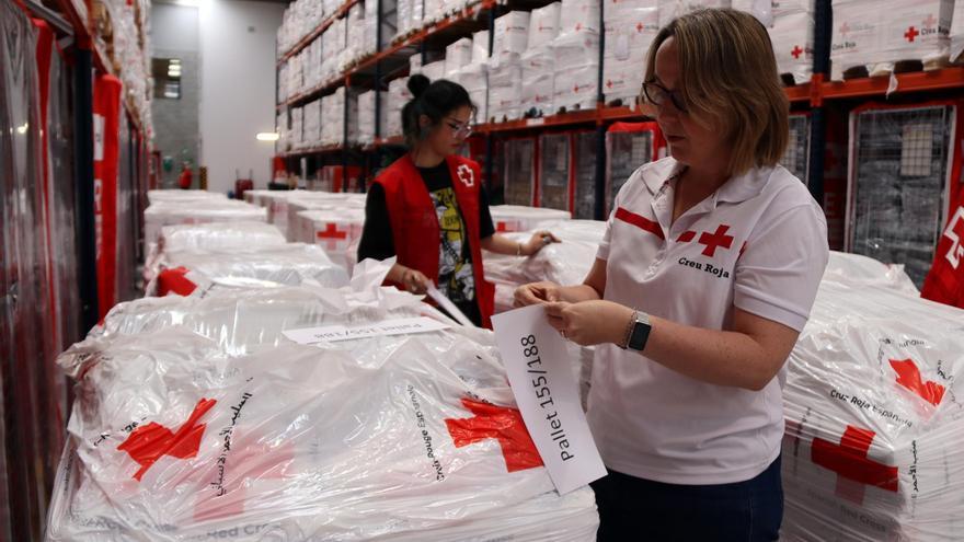 Creu Roja envia 11,4 tones d&#039;ajut humanitari a Gaza des del centre logístic de Sant Martí de Tous, a l&#039;Anoia