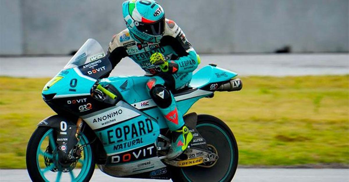 Dennis Foggia, líder provisional del Mundial de Moto3