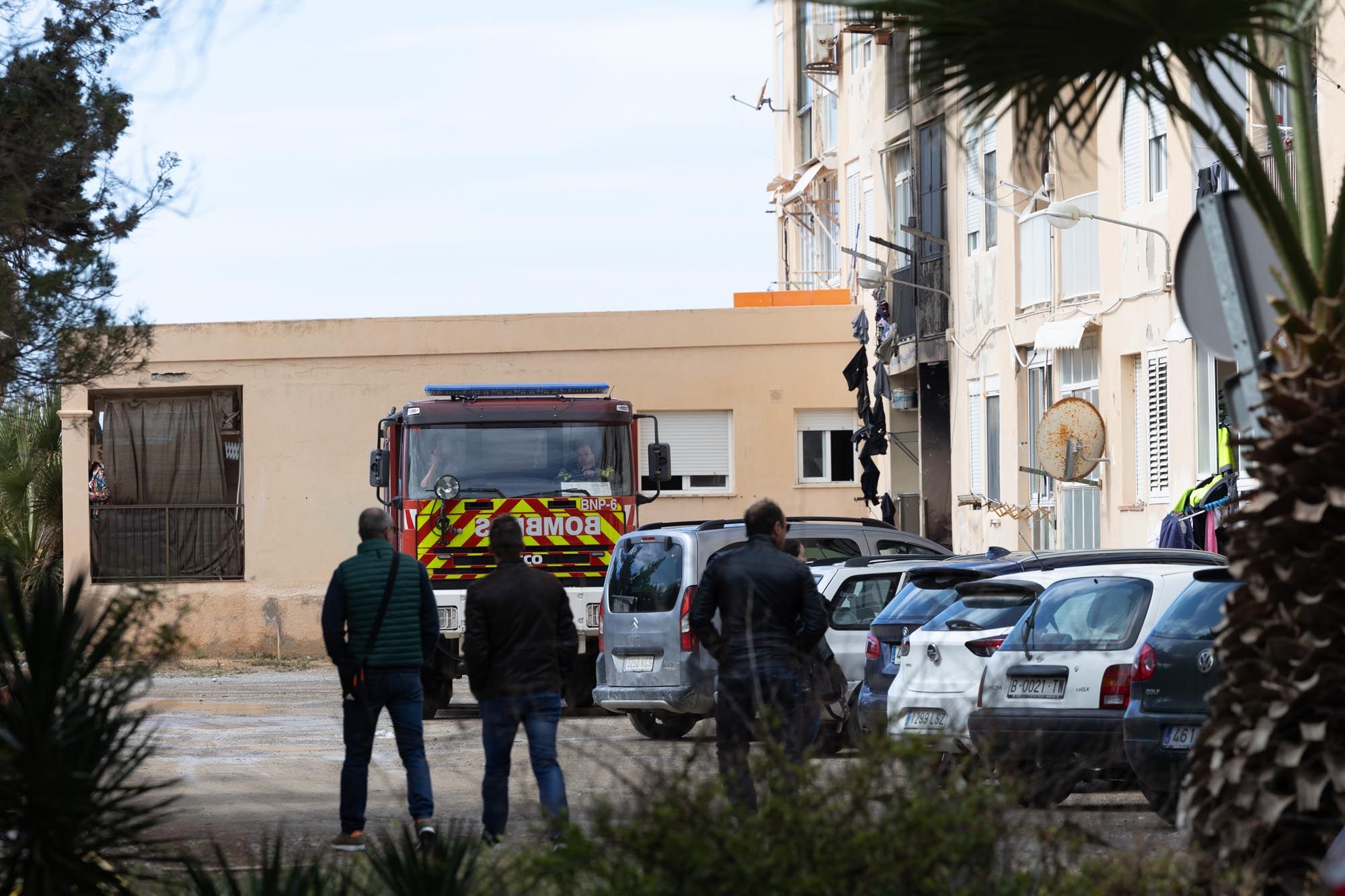 Las imágenes del incendio en los apartamentos Don Pepe de Ibiza