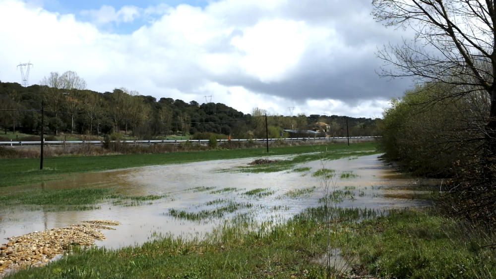 Carballeda, Aliste y Benavente, alerta por lluvias