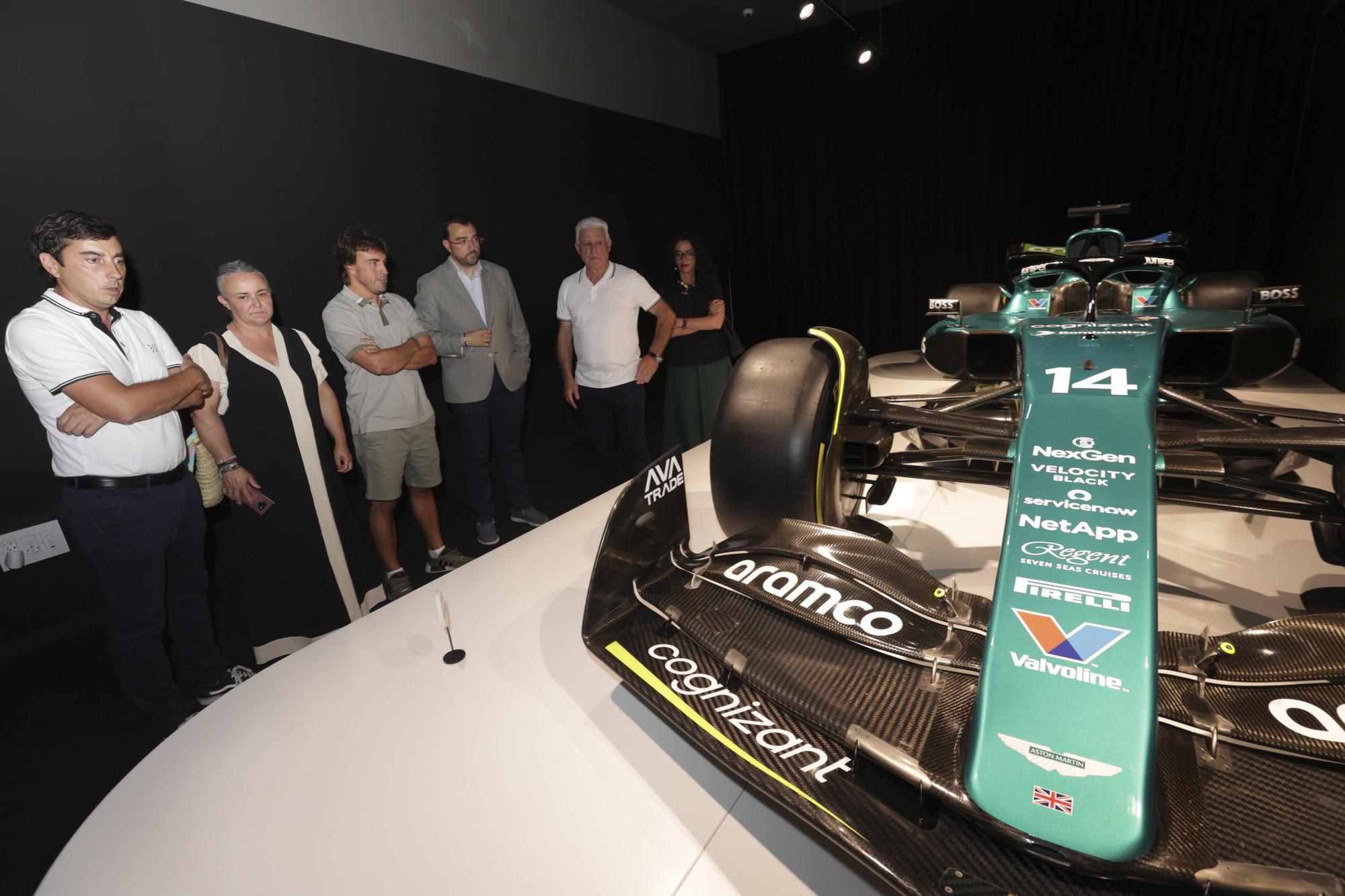 El presidente del Principado visita el Museo y Circuito Fernando Alonso.