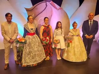 Claudia Gomis se convierte en la sexta fallera mayor de Alzira que repite tras ocupar el trono infantil