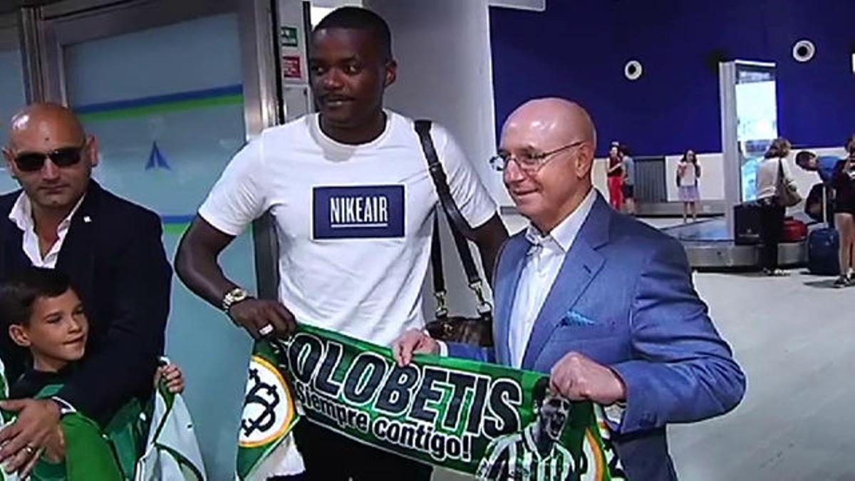 William Carvalho ya está en Sevilla