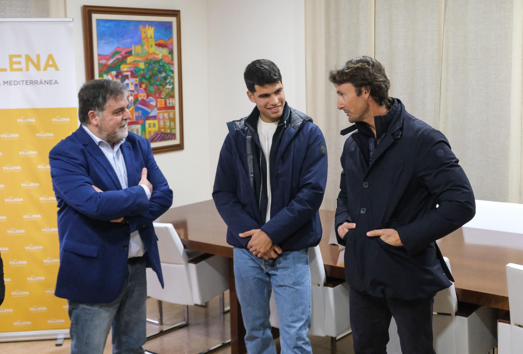 Carlos Alcaraz levanta pasiones en Villena