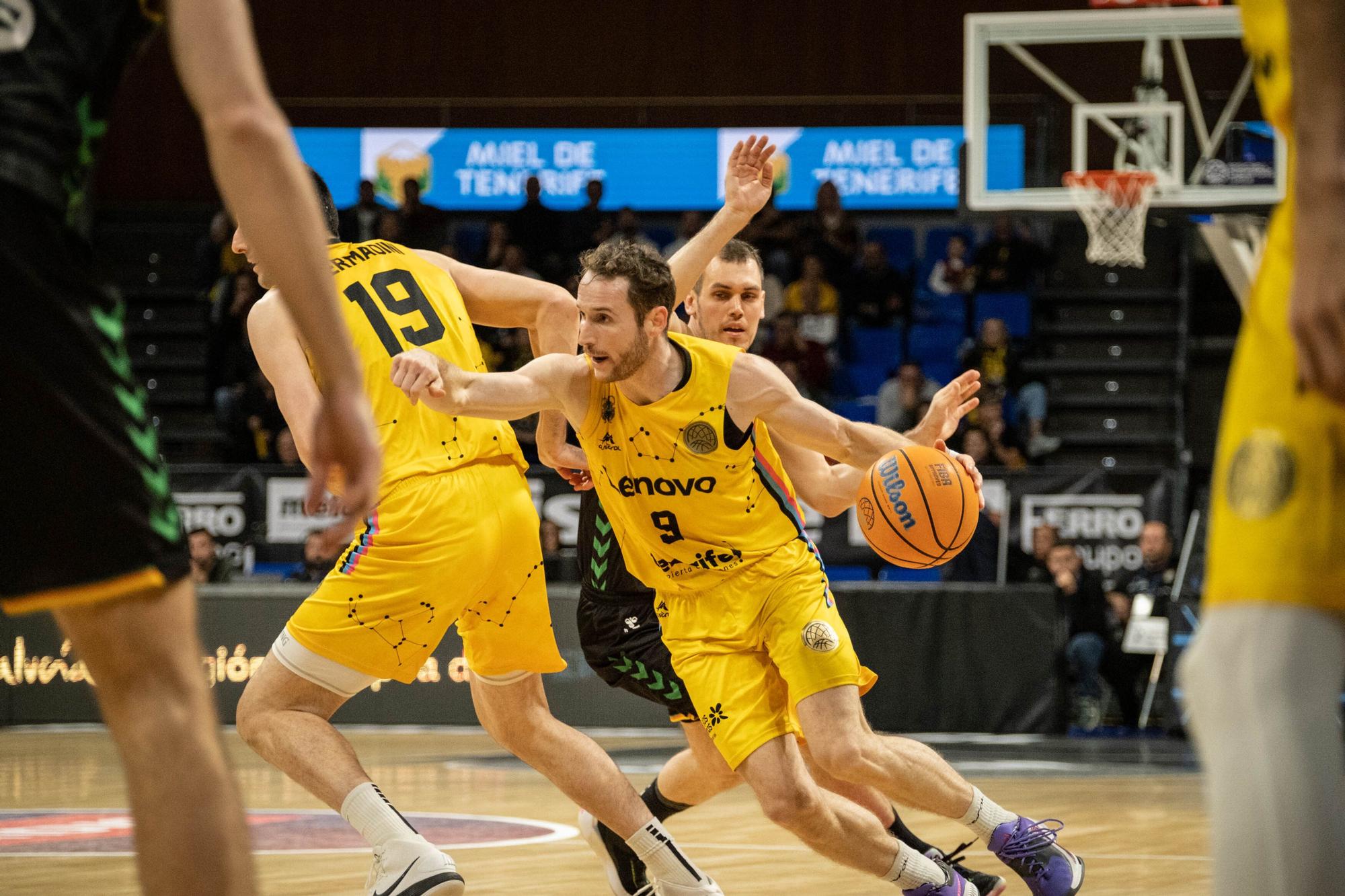 Partido Lenovo Tenerife - Bilbao Basket