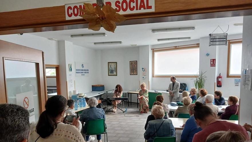 El comedor social de Cangas vivió una jornada de puertas abiertas con actuación musical