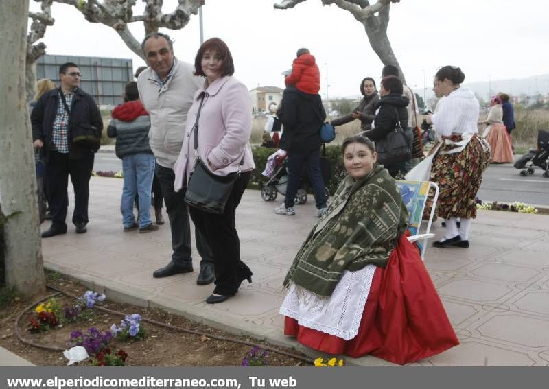 Galería de fotos --  La Ofrenda de Flores pudo con el frío y el viento