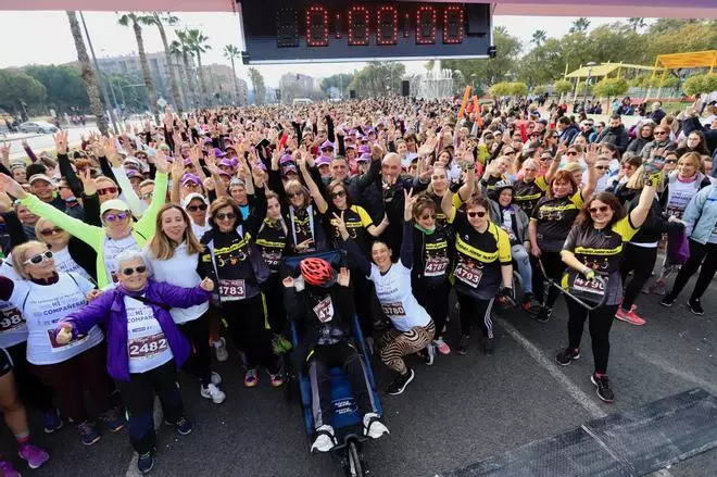 La salida y el recorrido de la Carrera de la Mujer 'inmortalizados' en imágenes