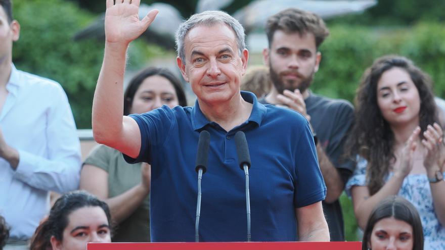 El expresidente José Luis Rodríguez Zapatero dará un mitin en Gijón con la candidata del PSOE, Adriana Lastra
