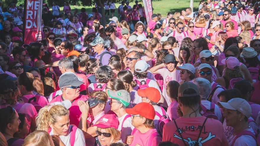 Marea rosa en Mérida para impulsar la investigación sobre el cáncer