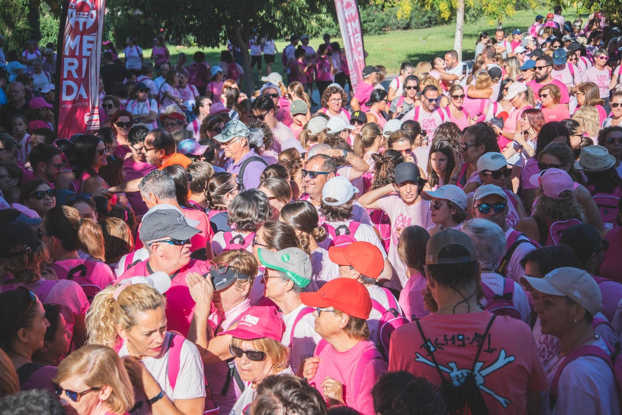 Marea rosa en Mérida para impulsar la investigación sobre el cáncer