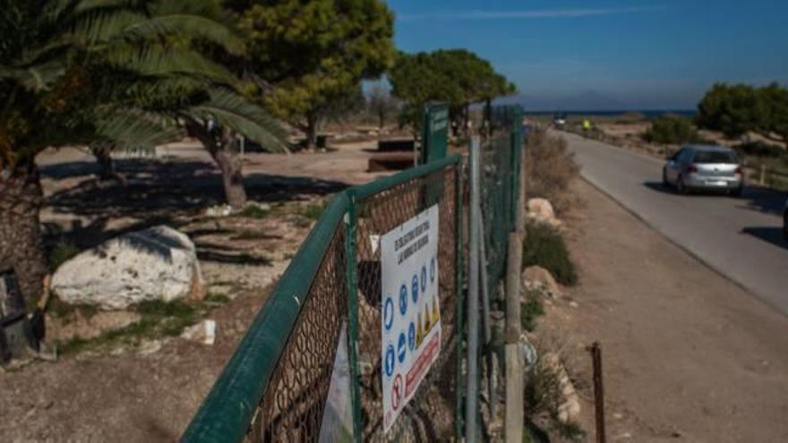 La Sierra y el Cabo de Santa Pola se extienden a lo largo de nueve kilómetros en la villa.