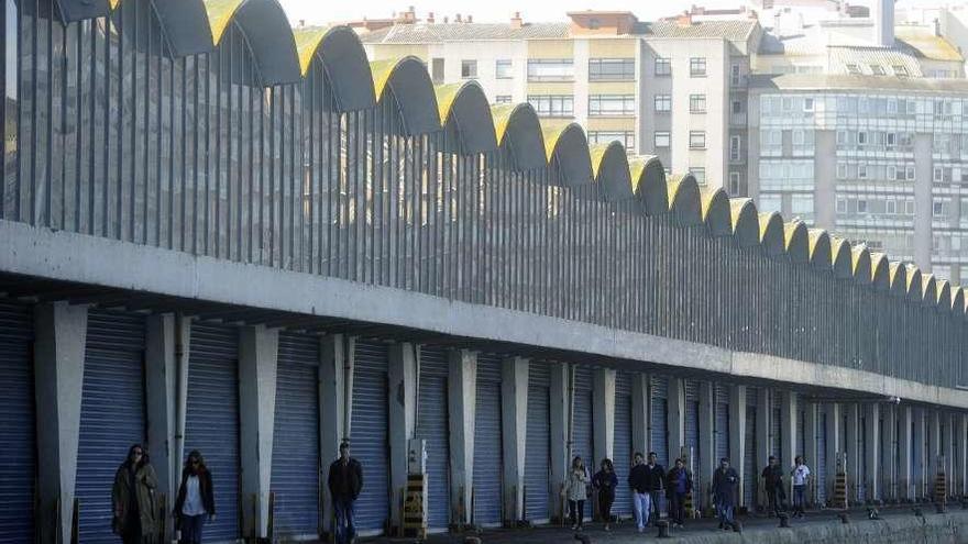 Visita del Colexio de Arquitectos a la lonja del Gran Sol, organizada para reivindicar su valor en 2012.