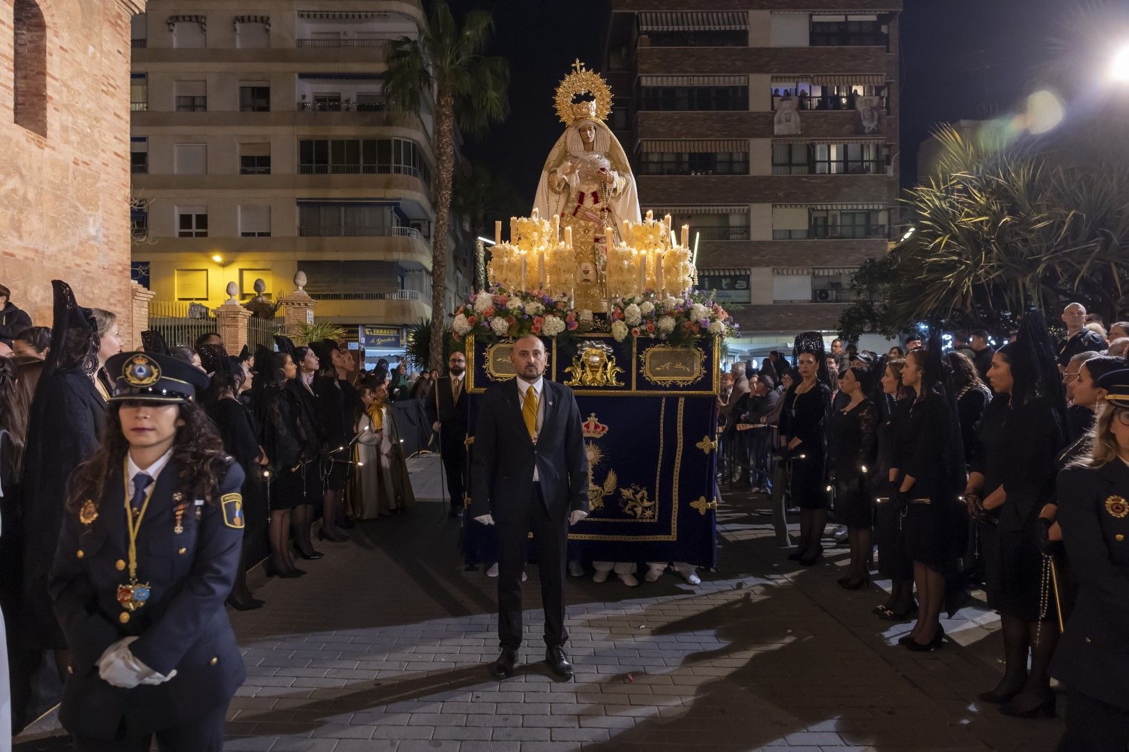 Aquí las imágenes de la Procesión de Lunes Santo en Torrevieja