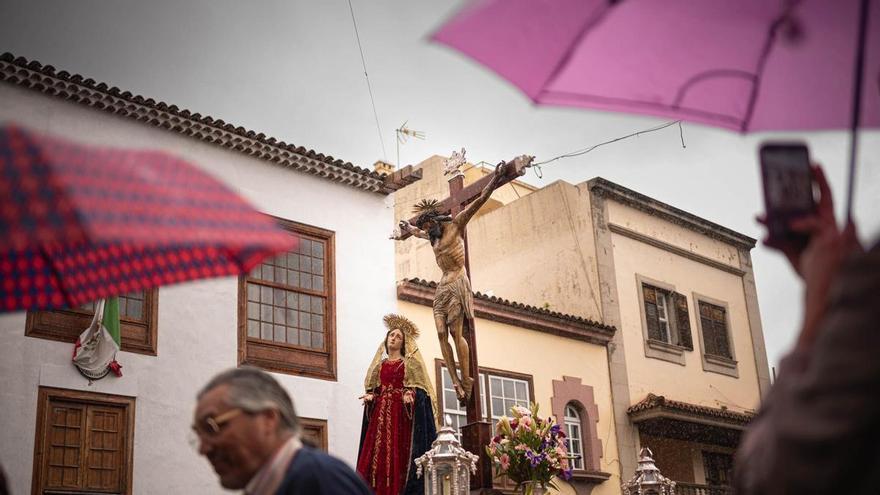 Storm Therese Disrupts Holy Week Processions in Tenerife