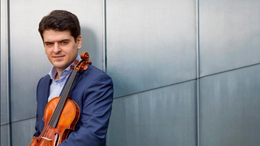 El violinista Michael Barenboim.