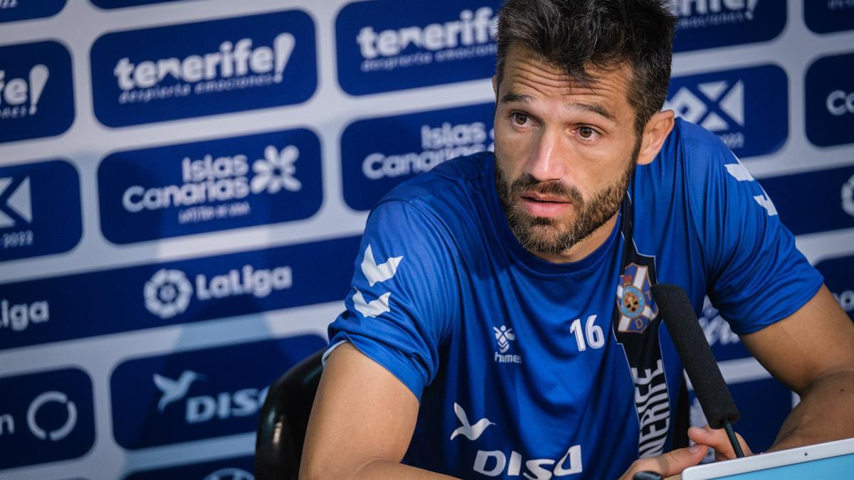 Aitor Sanz, en la rueda de prensa que ofreció ayer.