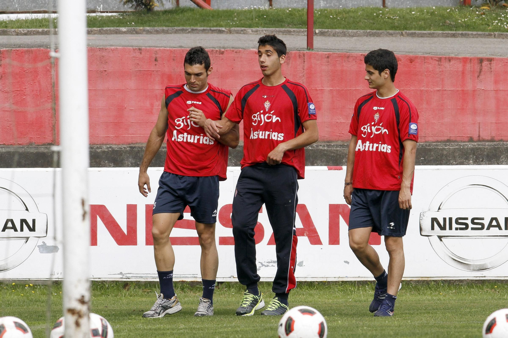 En imágenes: un repaso visual a la trayectoria de José Ángel "Cote" en el Sporting