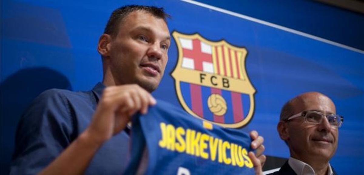 Jasikevicius, en la seva presentació amb el directe Joan Bladé.