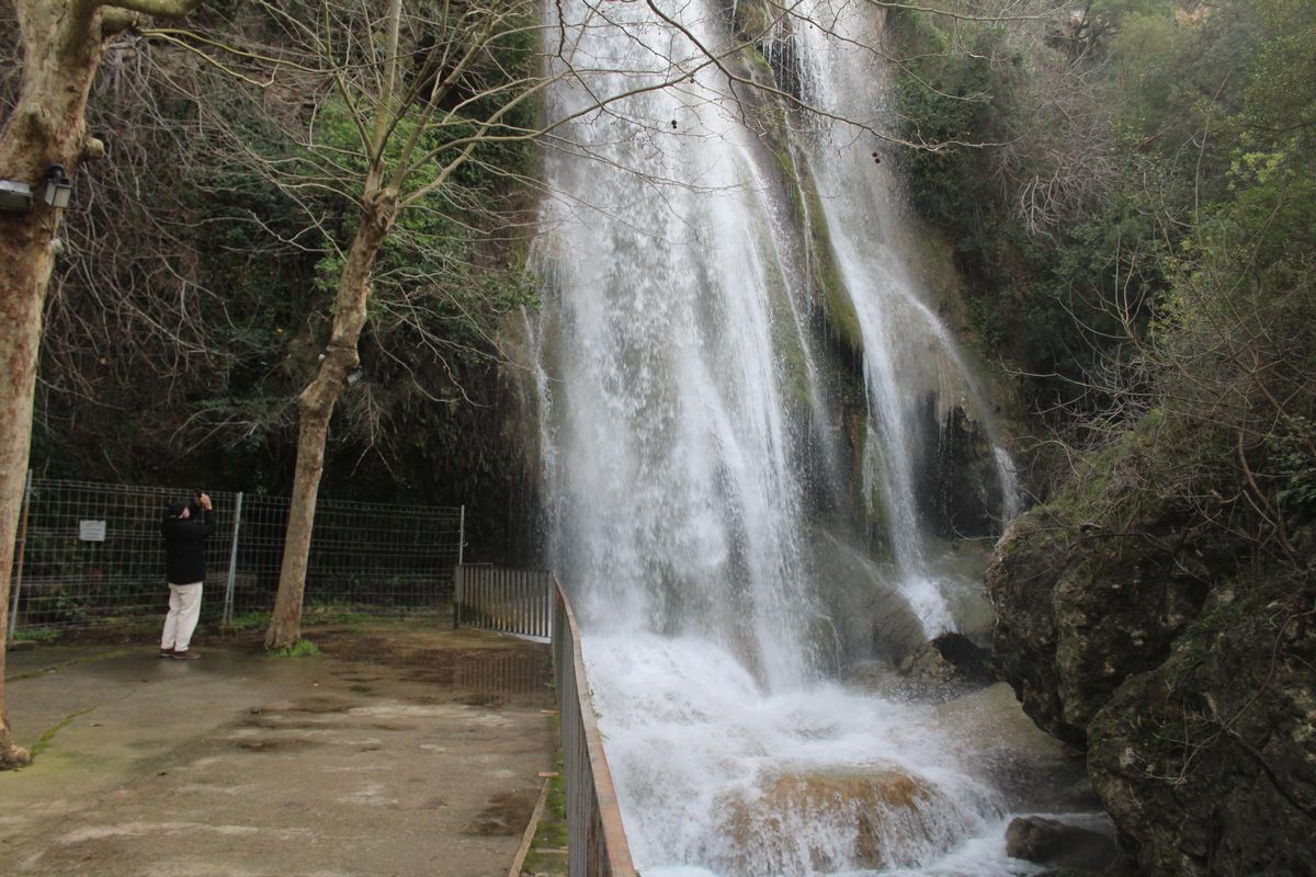 El Salt de la Caula a Boadella i les Escaules.