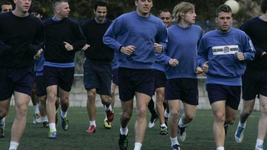 Los jugadores del Avilés, en un entrenamiento.