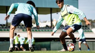 Así juega Lucas Alcázar, el último fichaje del Castellón: dueño de la banda izquierda y con un buen pie