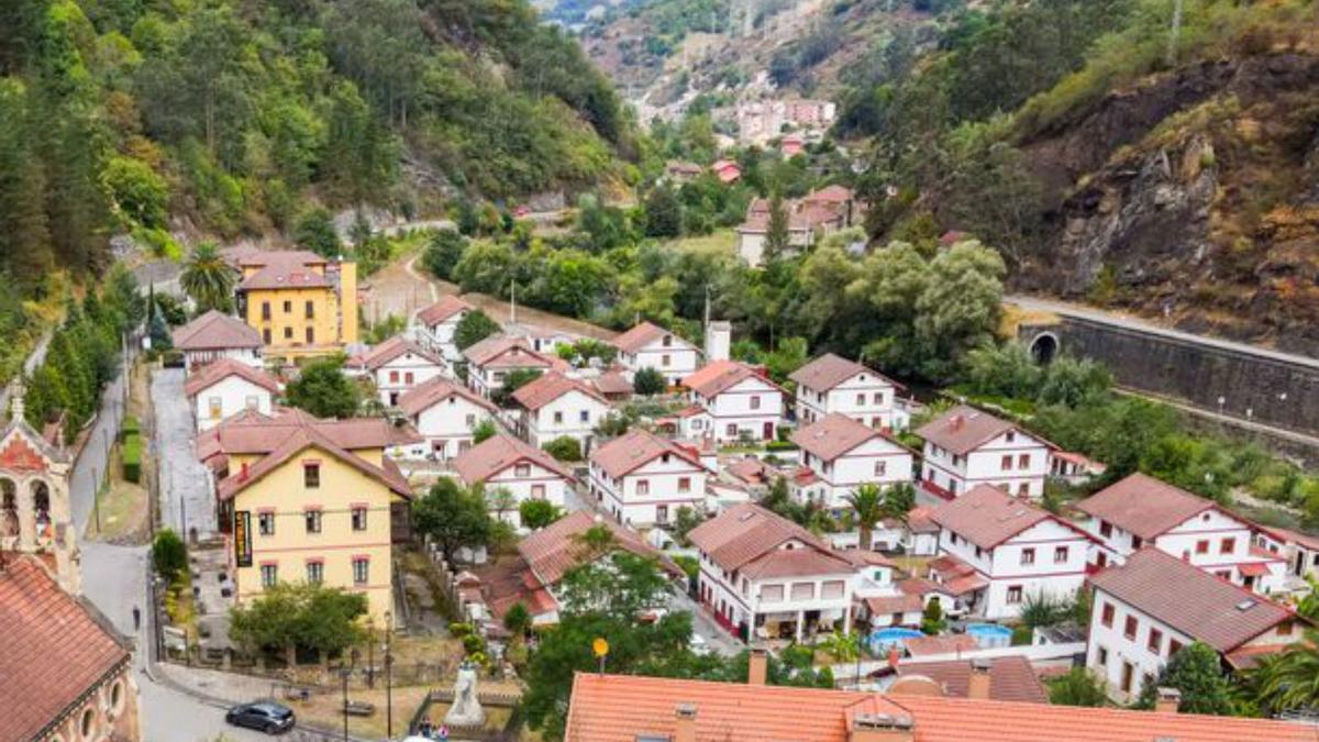 Poblado minero de Bustiello: urbanismo paternalista minero