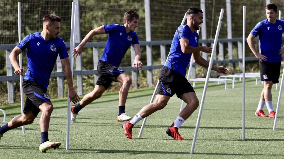 Jugadores de la Real Sociedad en la última sesión de entrenamientos