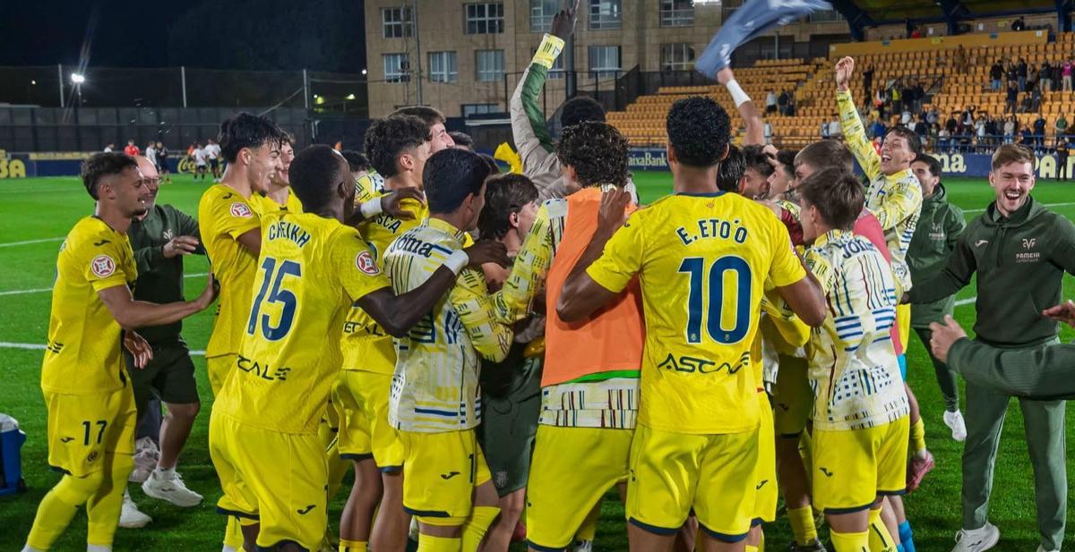 Celebración de la clasificación para la fase de ascenso a Segunda División.