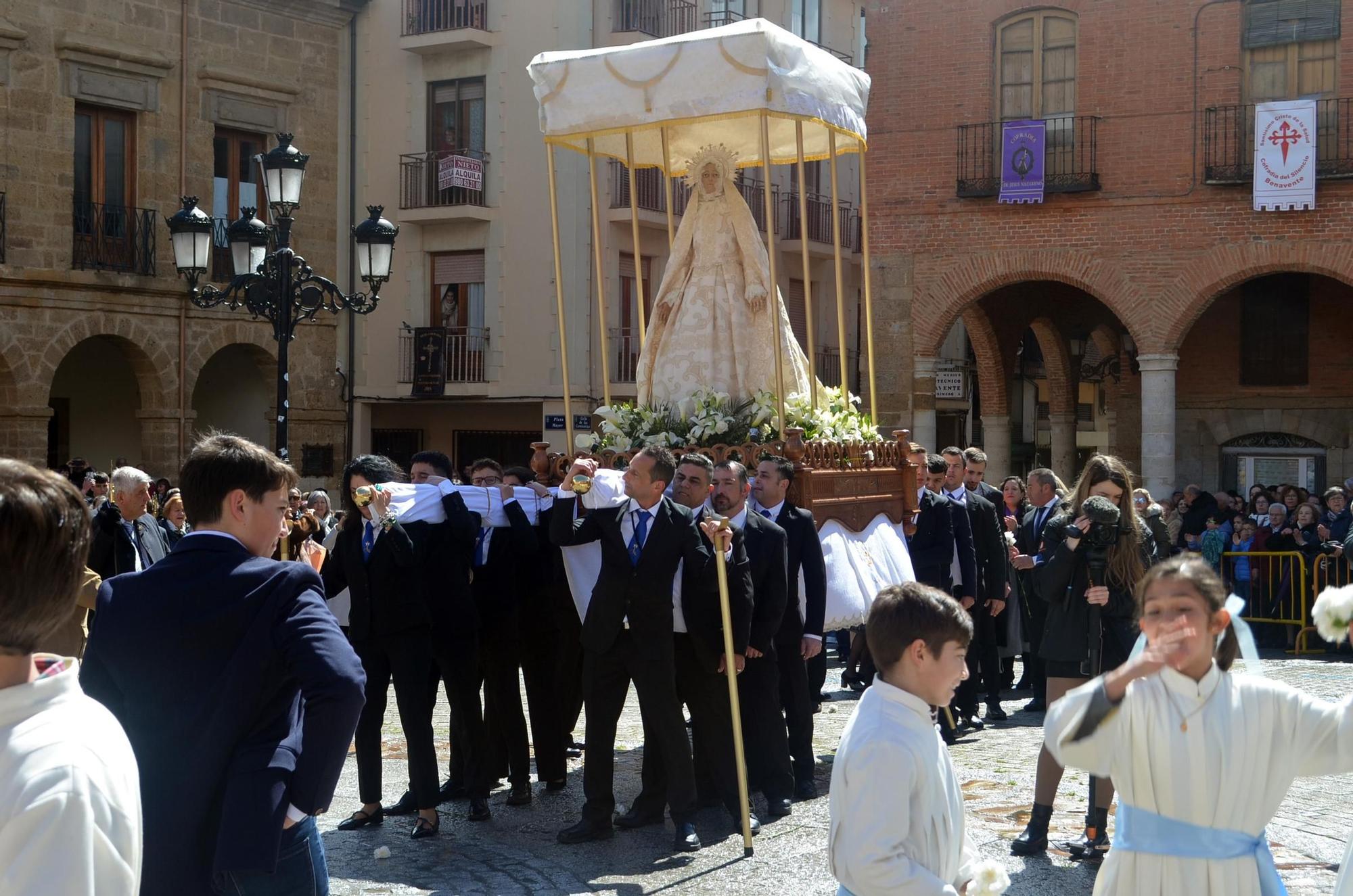 Semana Santa Benavente 2024: Así ha transcurrido la Procesión del Resucitado