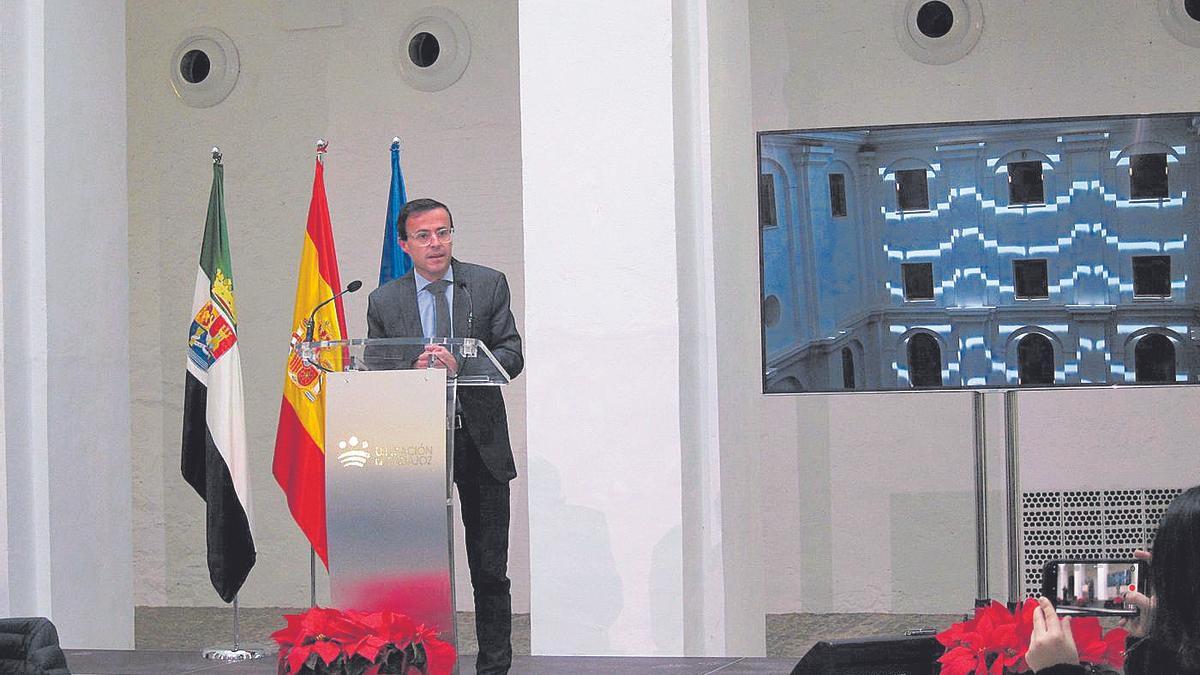 El Presidente de la Diputación de Badajoz participa en las jornadas.