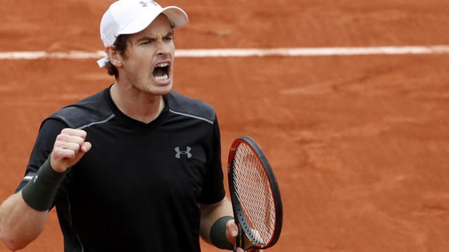 Andy Murray celebra con rabia su victoria.