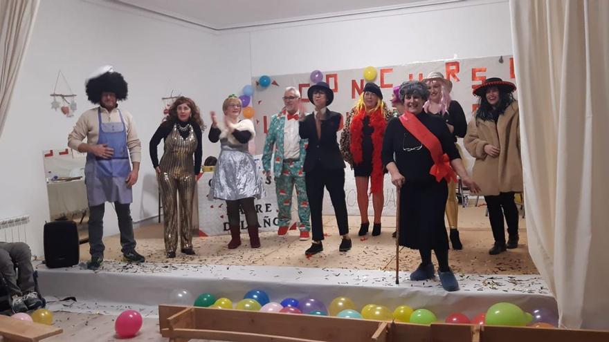 Teatro y actuación coral para animar los Reyes en Pobladura del Valle