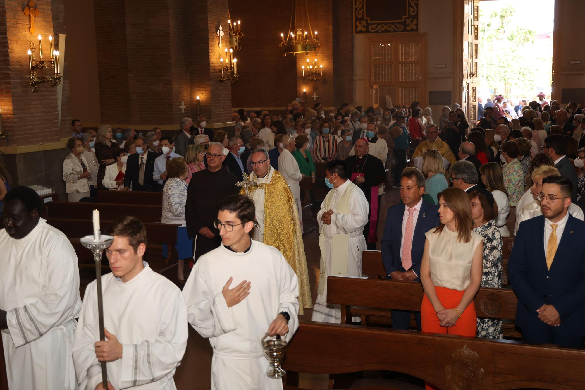 Las imágenes de la misa y la procesión del día de Sant Pasqual en Vila-real