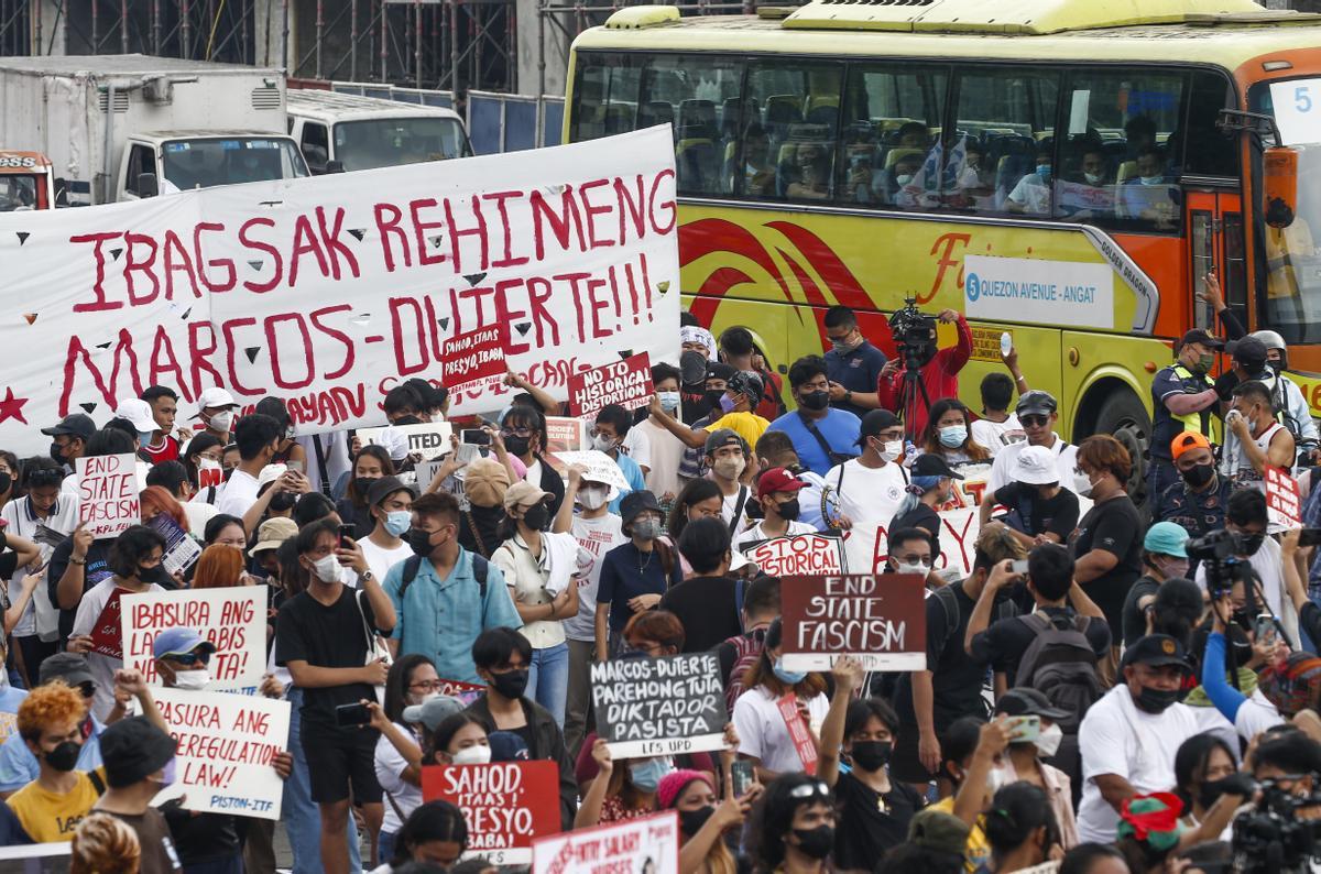 Protestas en Filipinas antes del primer discurso del estado de la nación de Marcos