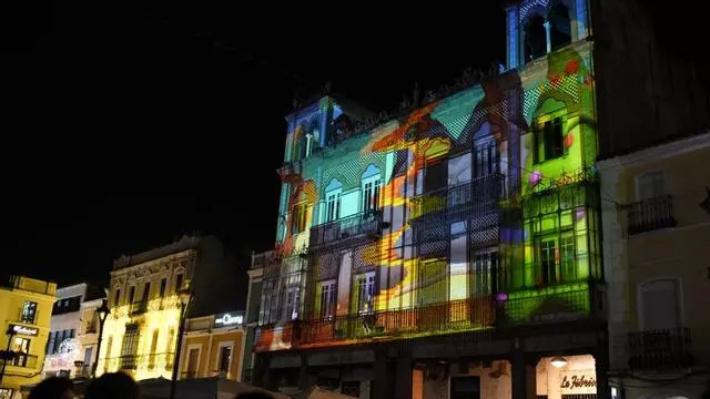 El Palacio de la China de Mérida se transforma: así es el videomapping que no te puedes perder